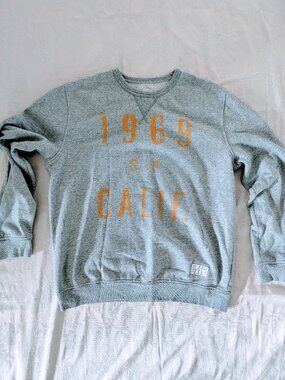 Gap Men’s L Gray Crewneck Sweatshirt 1969 SF Calif Graphic Fleece 90s Y2K Style